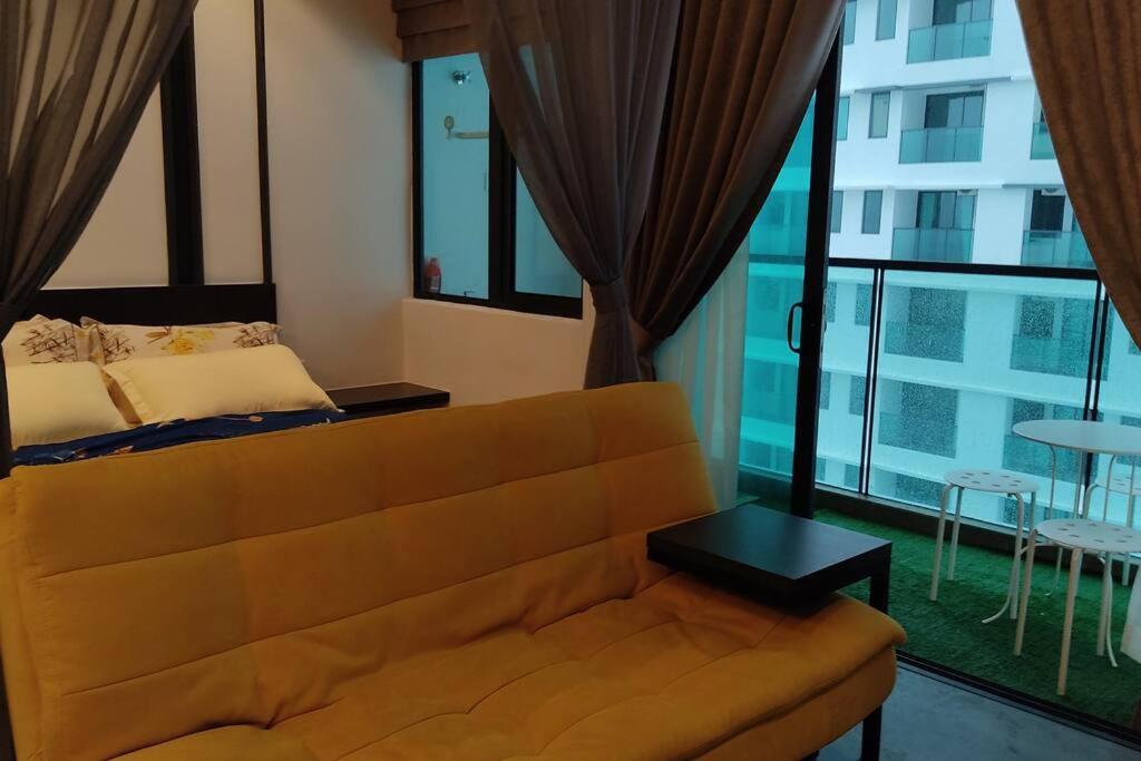 Hidayah Homestay Near Ukm And Ktm Station With High Speed Wifi - Pool & River View 방이 외부 사진